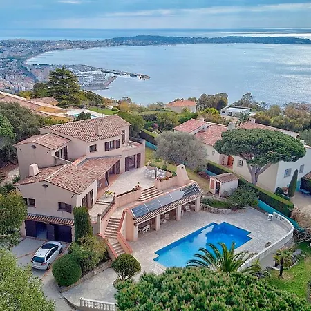 Villa Immogroom- 200m - Pool - Sea View - Parking - Independence